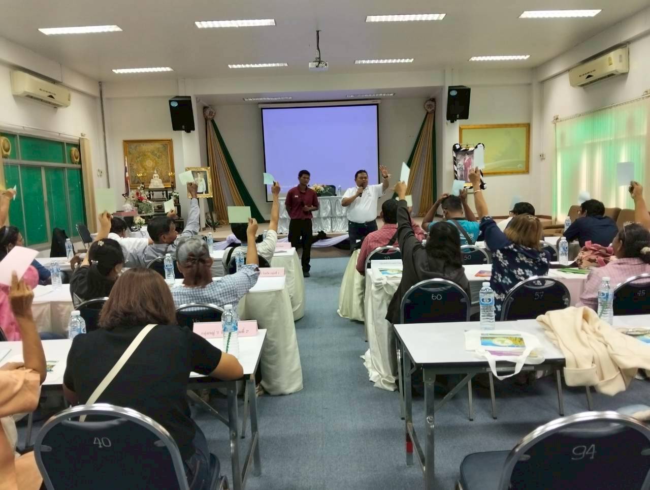 title - ศกร. หนุน “กองทุนฟื้นฟูฯ” พลิกโฉมเกษตรกรไทย! ปรับวิธีคิด-เติมเทคนิคการผลิต สร้างอำนาจต่อรองยุควิกฤตโลก